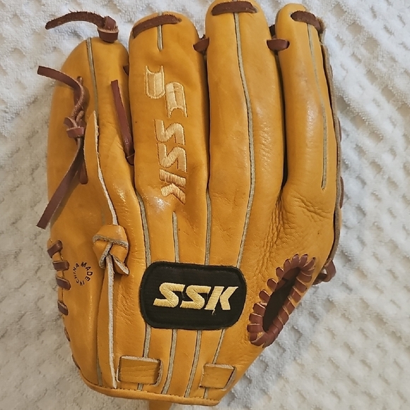 SSK Supersoft SST - 12 Baseball Glove - Left Hand Glove - Picture 2 of 12